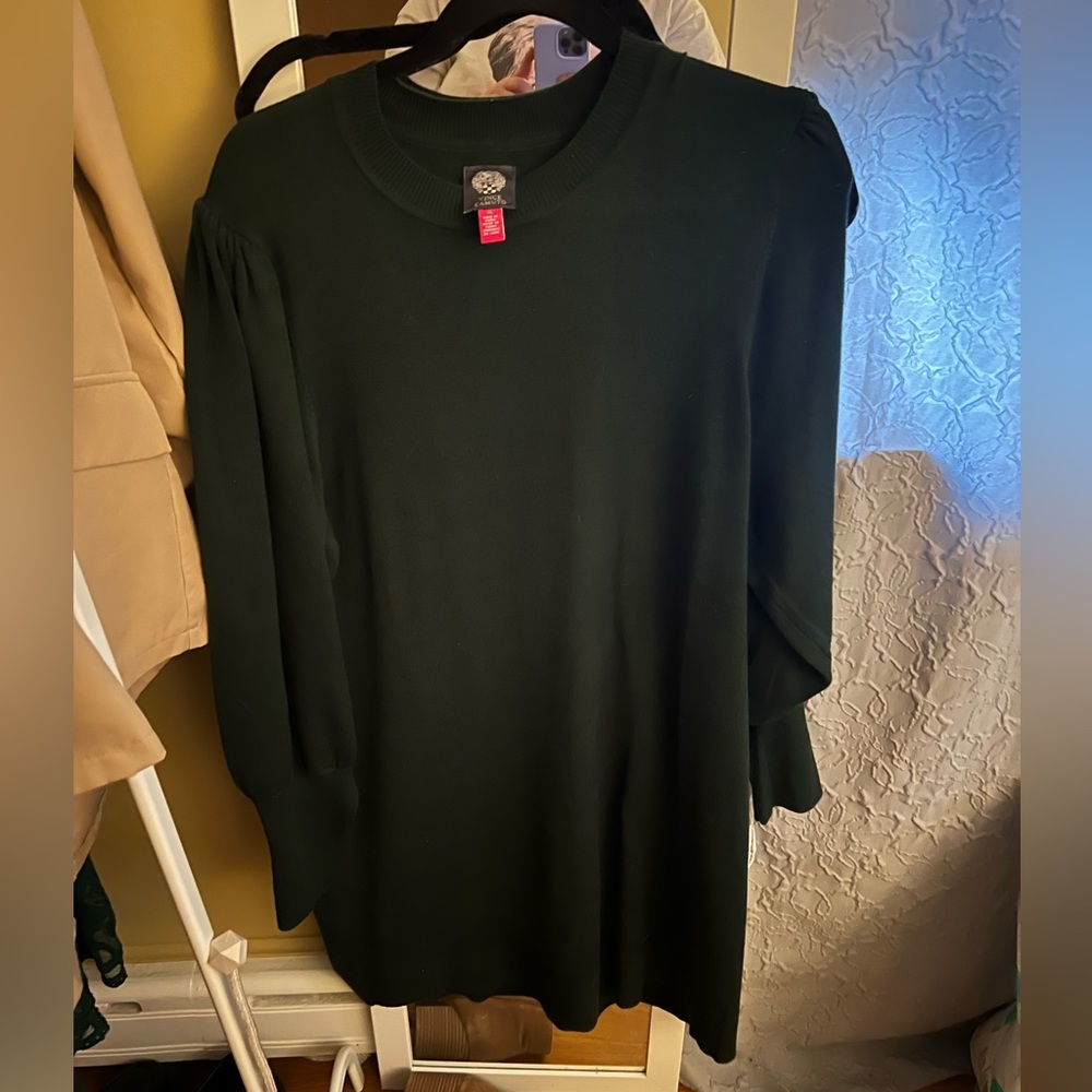 New with tags Vince Camino long sleeved green sweater dress